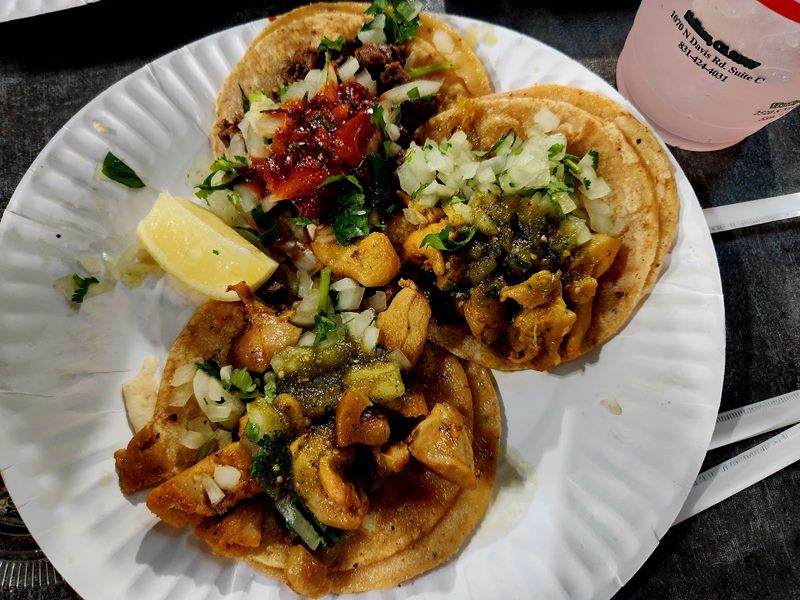 Grullense's Tacos food